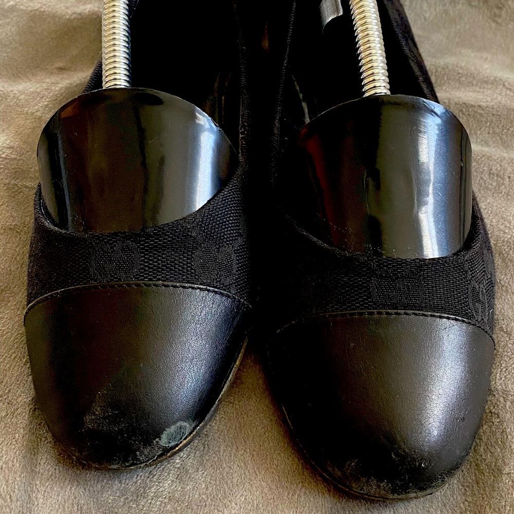 Gucci flat